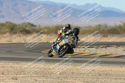 media/Nov-16-2024-CVMA (Sat) [[0e4bb1f32f]]/Race 9-Amateur Supersport Middleweight/